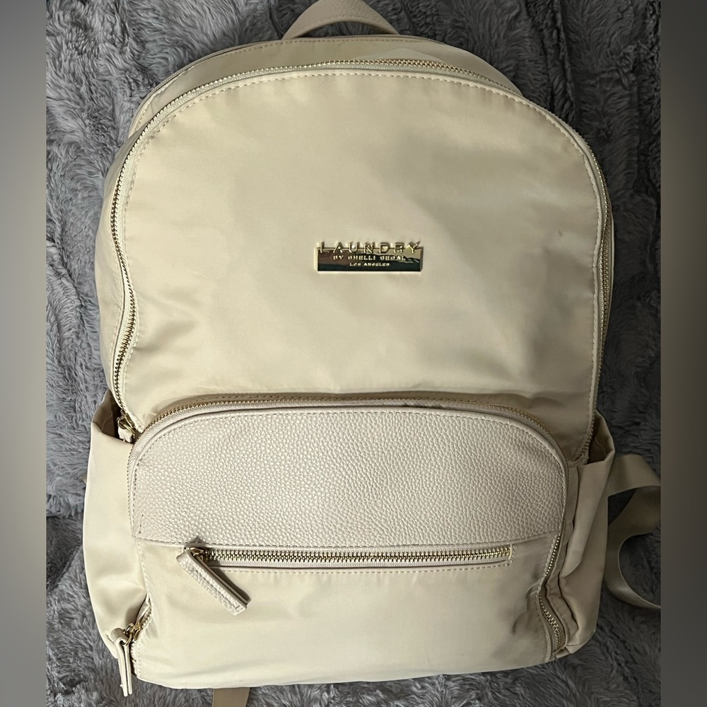 Laundry by Shelli Segal Los Angeles Back Pack